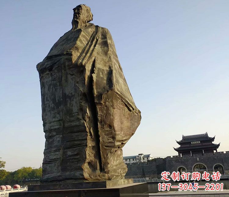 河源北宋文学家范仲淹石雕