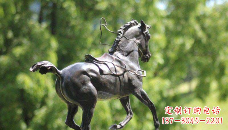 河源奔跑的马公园动物铜雕