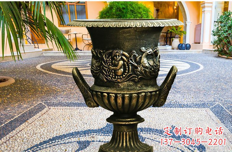 河源别墅花盆铜雕