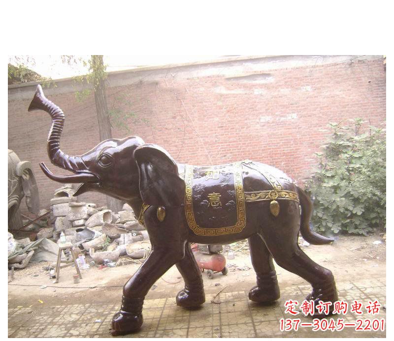 河源玻璃钢大象坐骑雕塑