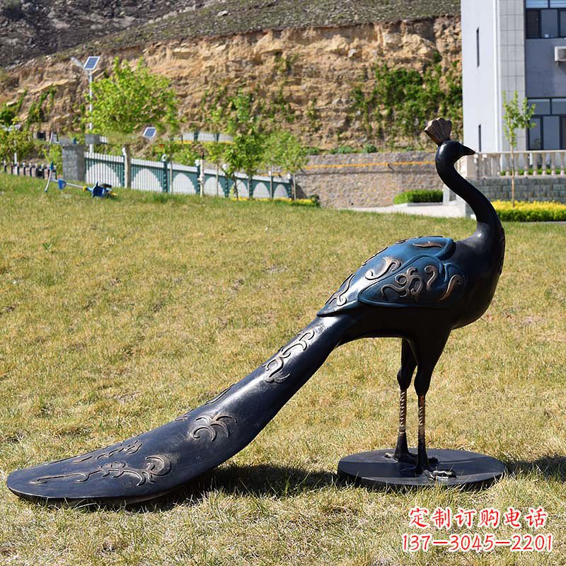 河源玻璃钢仿铜孔雀雕塑-园林草坪动物雕塑