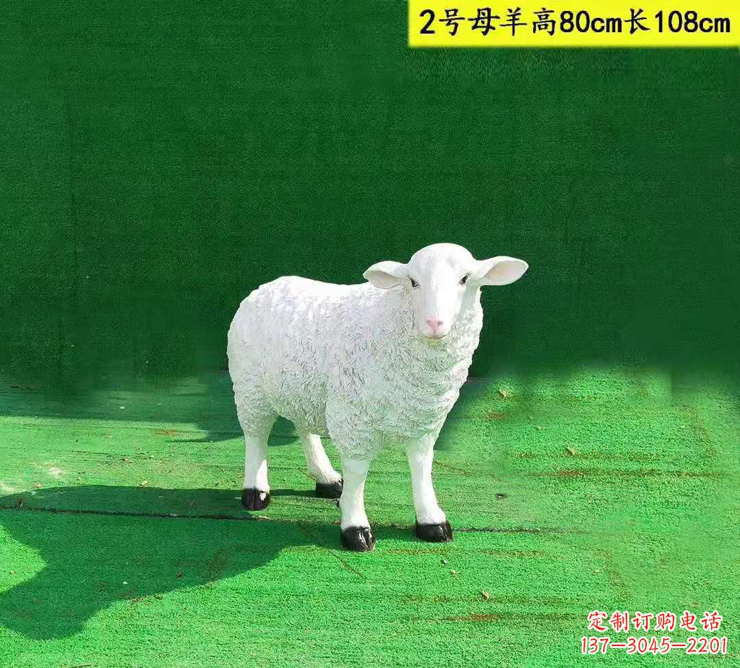 河源玻璃钢仿真山羊一家雕塑公园园林景观摆件