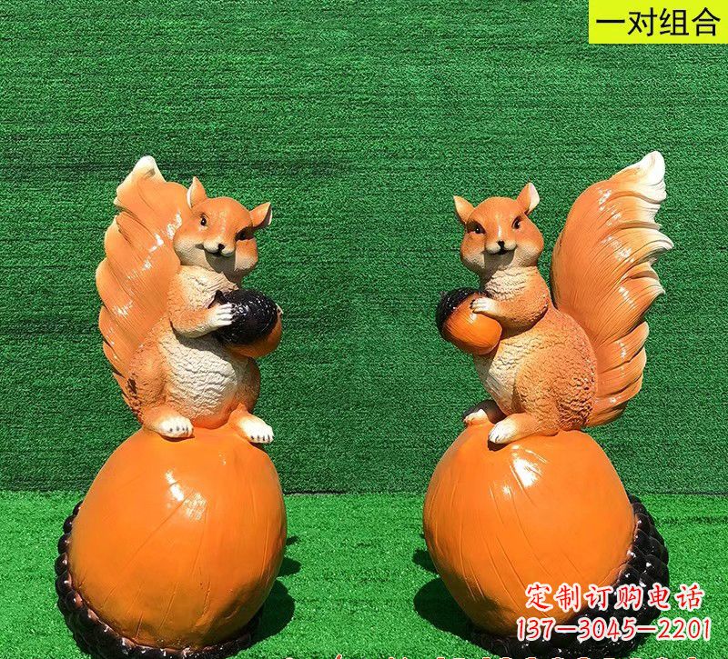 河源玻璃钢松鼠雕塑