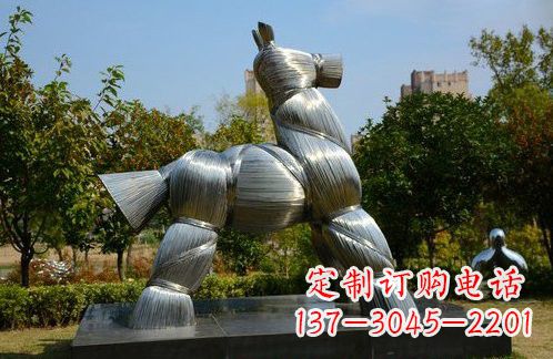 河源不锈钢草扎马雕塑