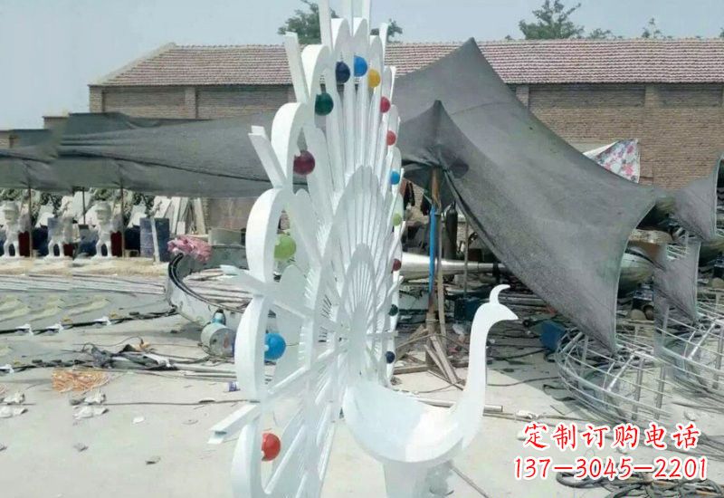 河源不锈钢孔雀雕塑精美绝伦