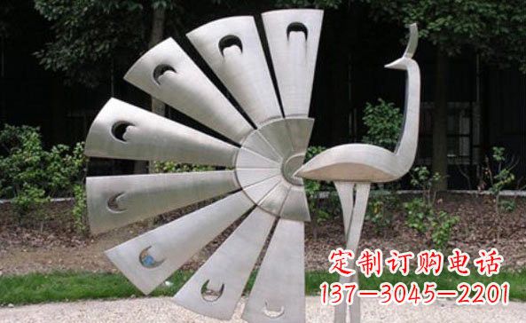 河源不锈钢孔雀雕塑美丽而持久