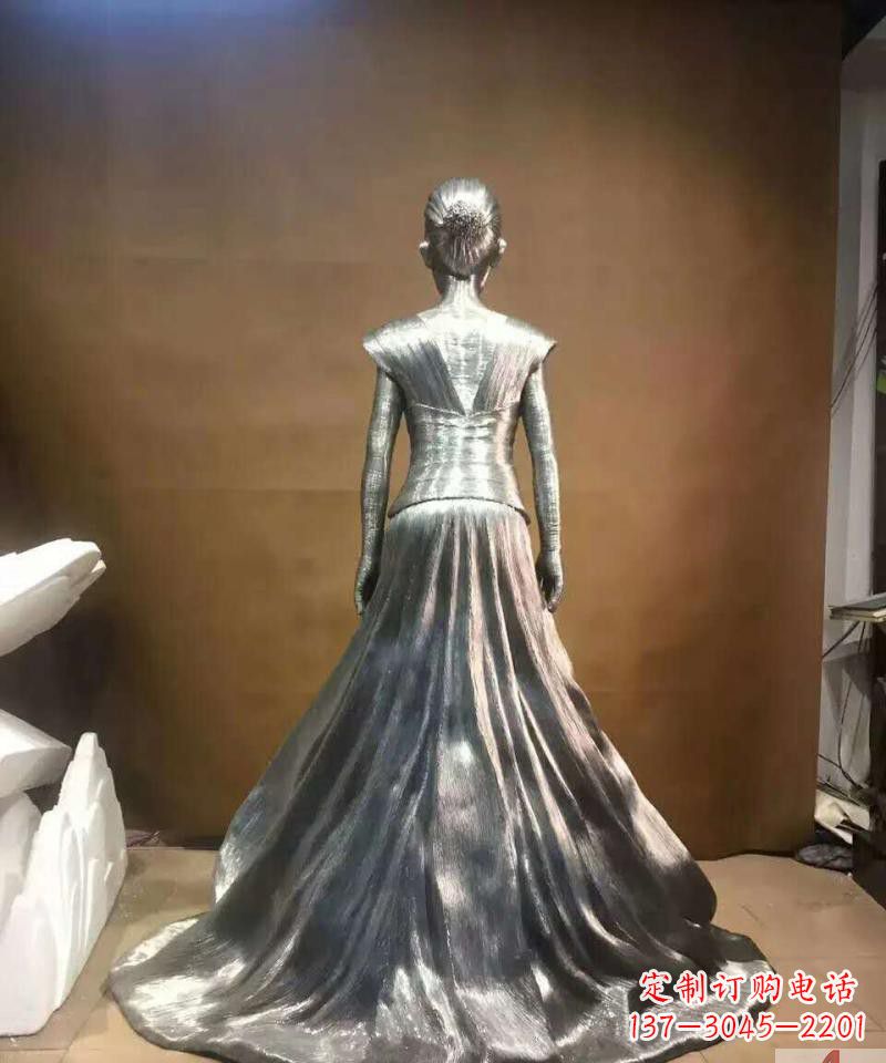 河源不锈钢抽象女人身影雕塑
