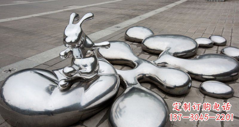 河源不锈钢兔子雕塑——精美的水滴广场装饰