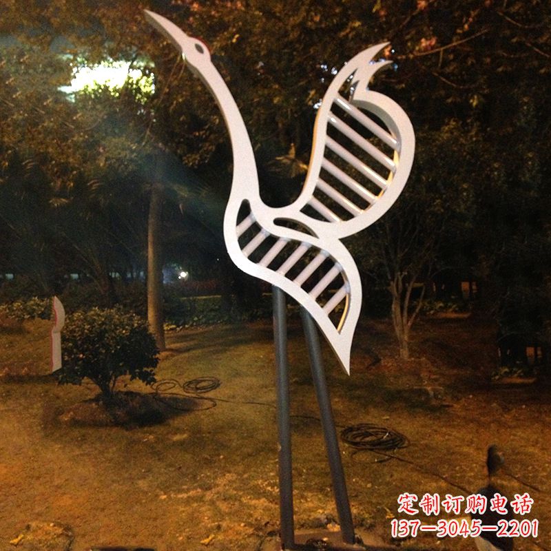 河源不锈钢抽象仙鹤灯光雕塑
