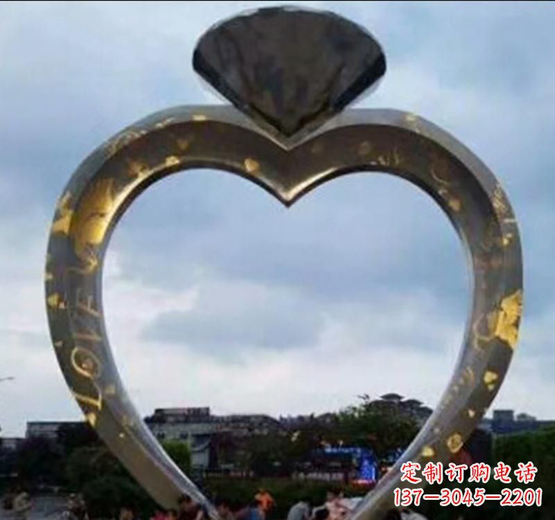 河源不锈钢创意戒指雕塑