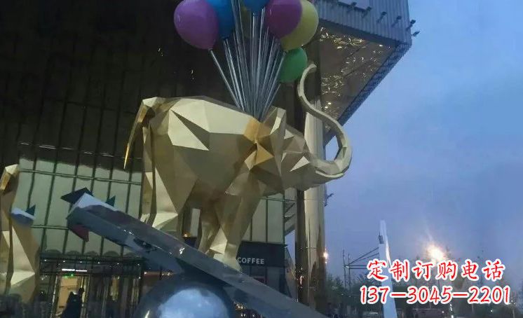 河源不锈钢大象踩高跷城市景观雕塑