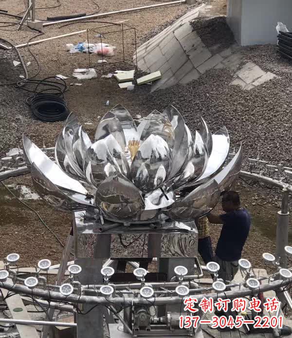 河源不锈钢锻造荷花景观雕塑112
