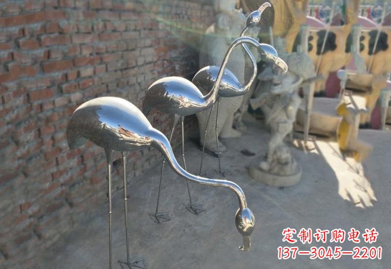 河源不锈钢公园抽象火烈鸟雕塑