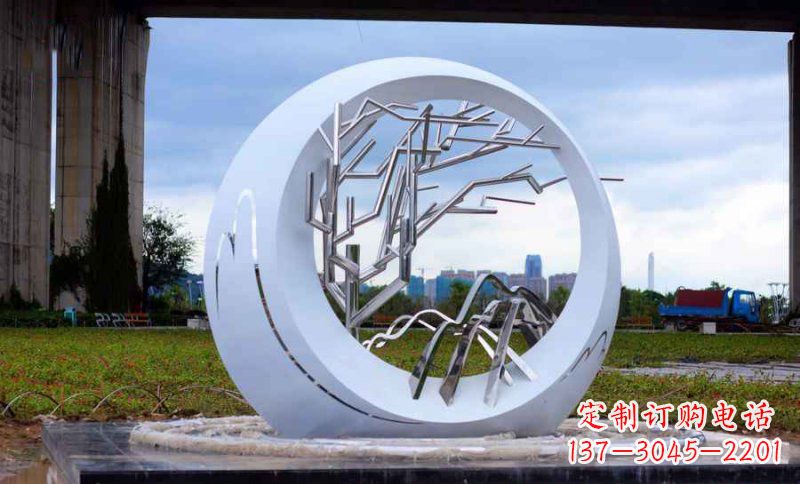 河源不锈钢公园抽象树枝雕塑