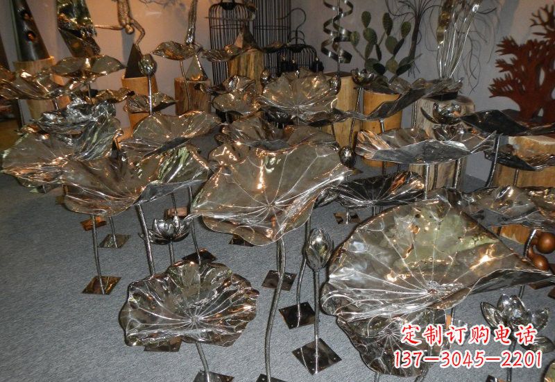 河源不锈钢公园锻造荷花荷叶雕塑