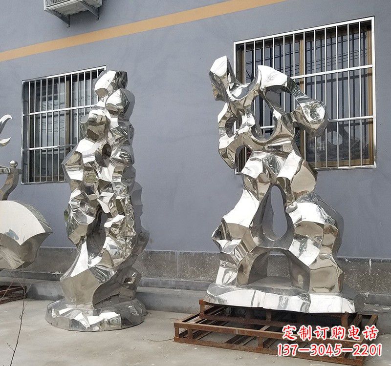 河源不锈钢公园太湖石雕塑