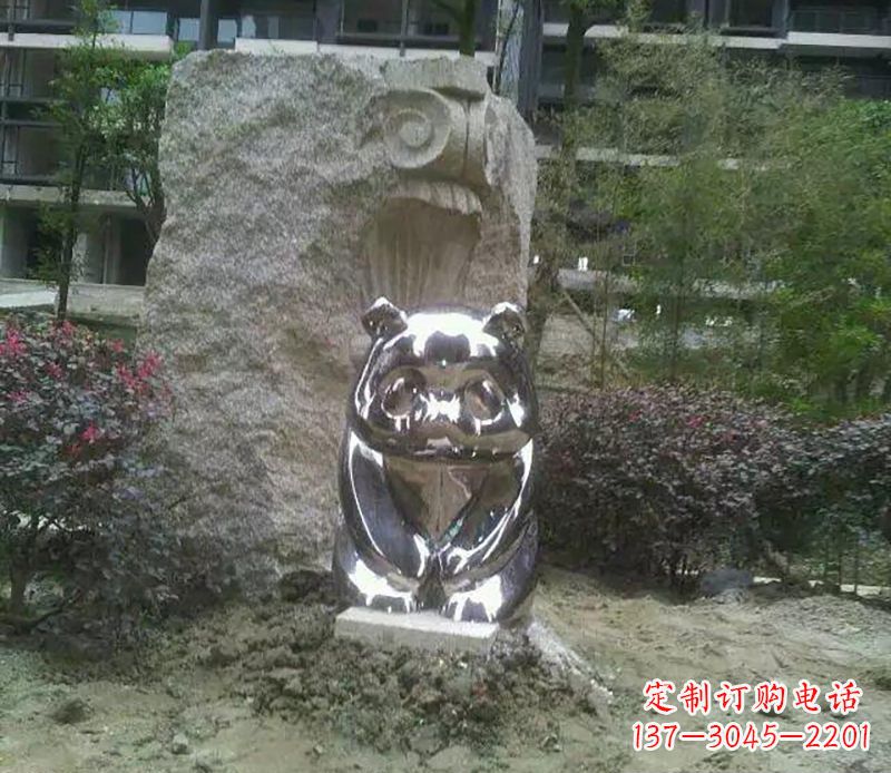 河源不锈钢熊猫雕塑它的美丽与魅力