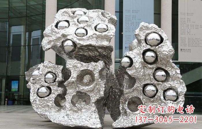 河源不锈钢街边抽象莲蓬雕塑