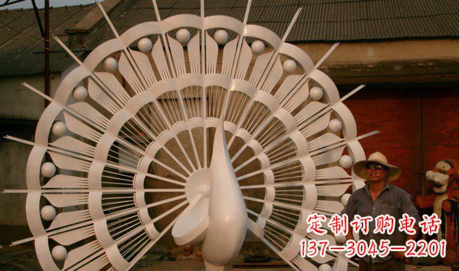 河源不锈钢孔雀开屏雕塑