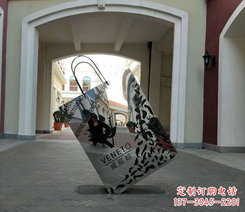 河源不锈钢镂空购物袋雕塑——艺术精美的装饰品
