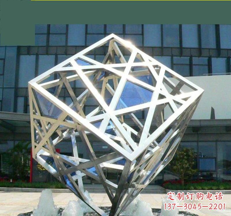河源不锈钢镂空魔方雕塑
