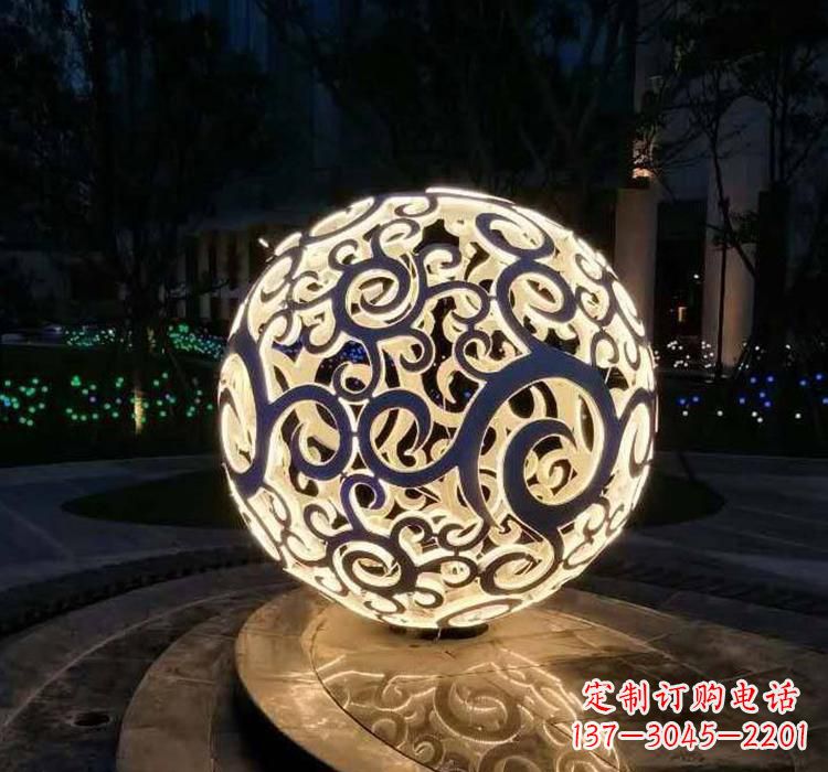 河源不锈钢镂空球喷泉雕塑2