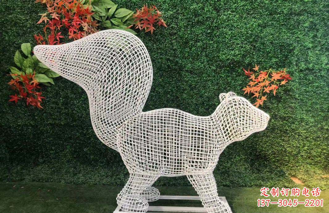 河源不锈钢松鼠雕塑艺术与精美结合