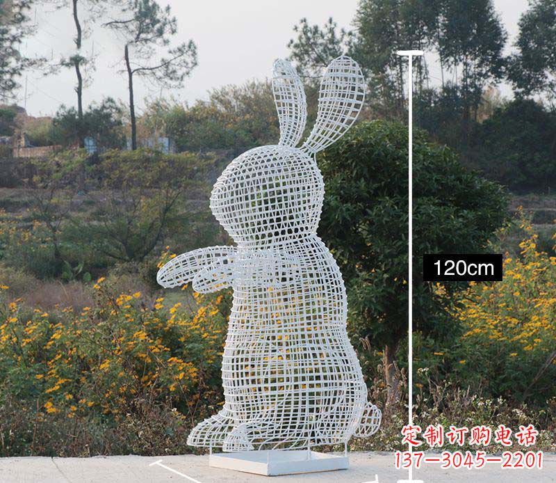 河源精致的不锈钢镂空兔子雕塑