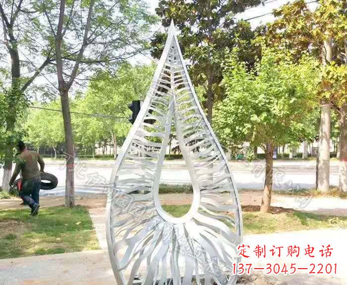 河源不锈钢镂空造型水滴雕塑