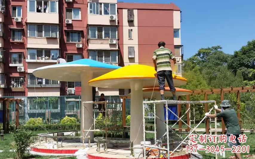 河源不锈钢蘑菇凉亭——精美雕塑点缀绿意