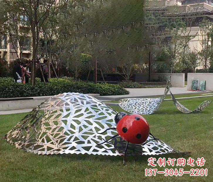 河源不锈钢瓢虫雕塑令人惊叹的艺术之美