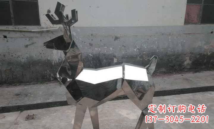 河源不锈钢小鹿石雕——雕塑中的优雅与高贵