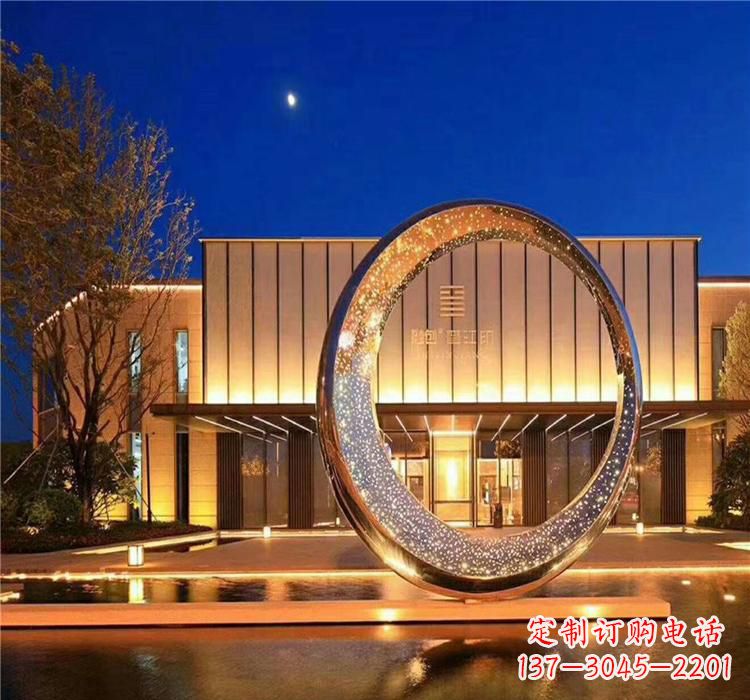 河源不锈钢圆环雕塑2