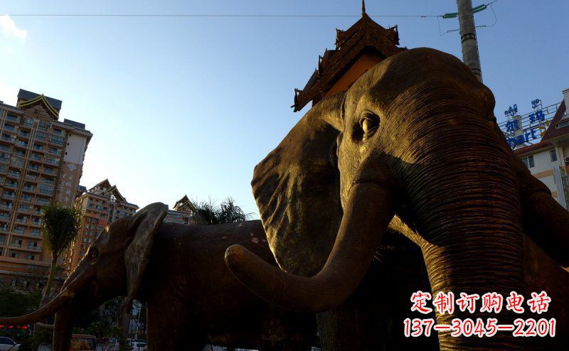 河源步行街上的大象雕塑——给街道带来活力