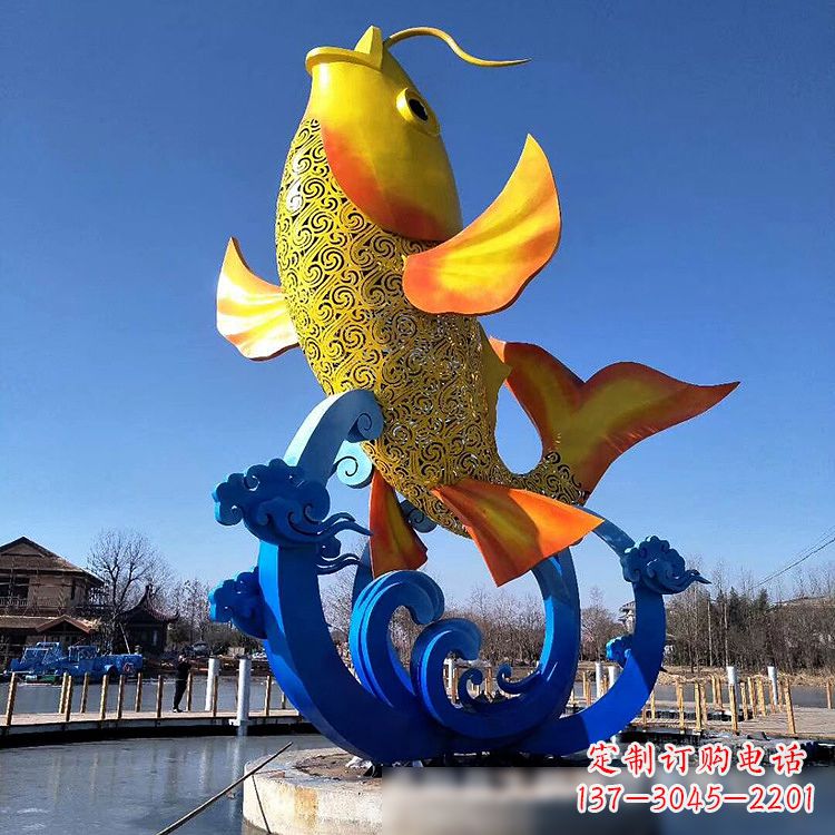 河源不锈钢鱼跃喷泉雕塑色彩斑斓的水景美景