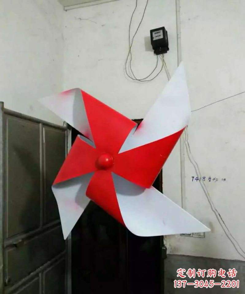 河源彩色不锈钢风车雕塑色彩缤纷的艺术瑰宝