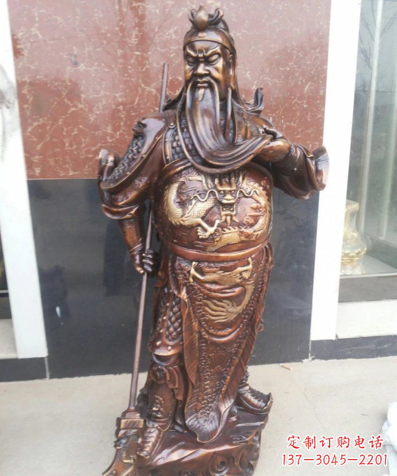 河源此关公雕塑