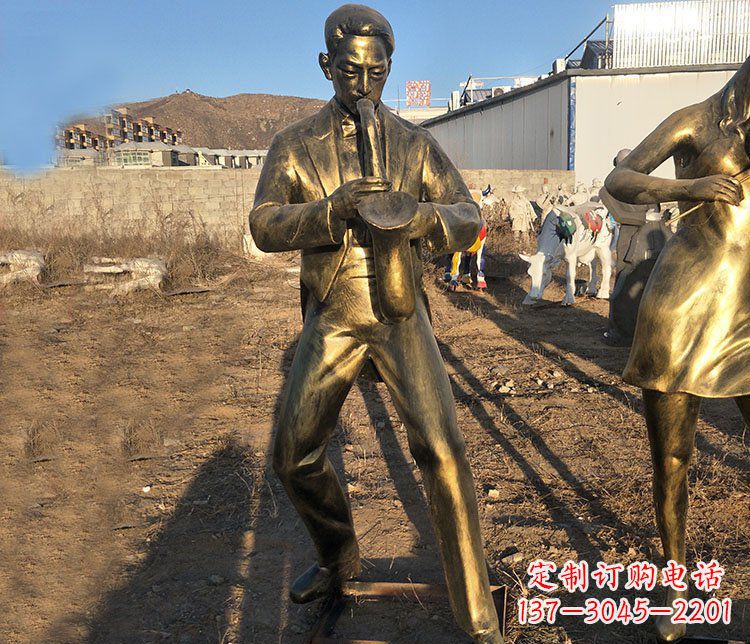 河源铜雕萨克斯风音乐人物