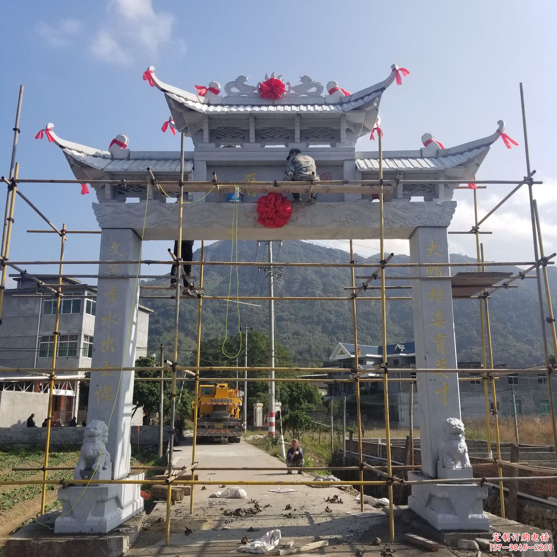 河源精美的牌坊雕塑,点亮村口