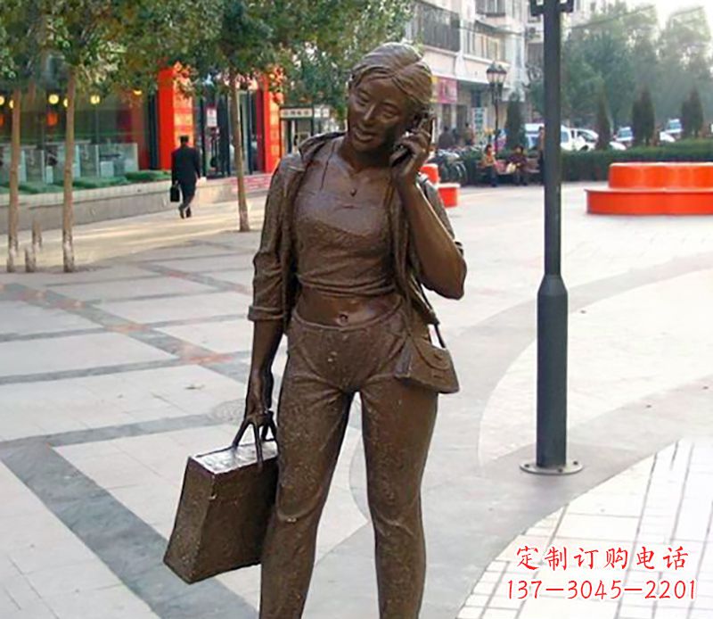 河源通话女性雕塑