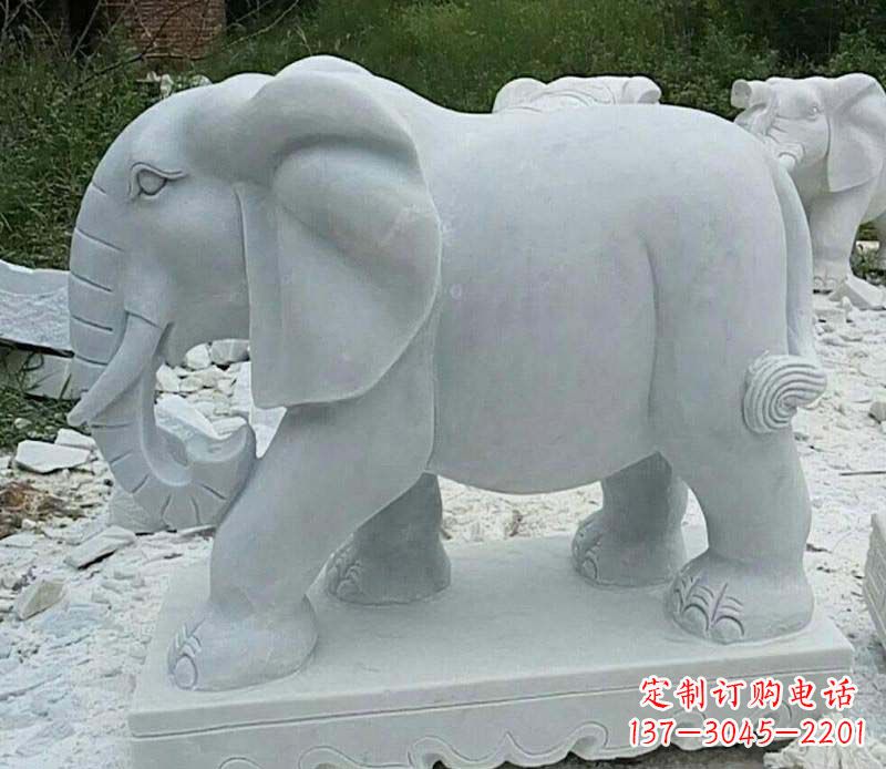 河源精雕细琢的大理石大象雕塑