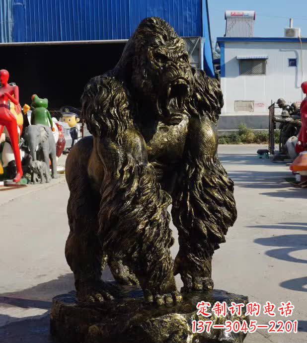 河源中领雕塑精美的猩猩铜雕