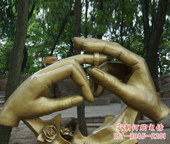 河源精美戒指铜雕塑