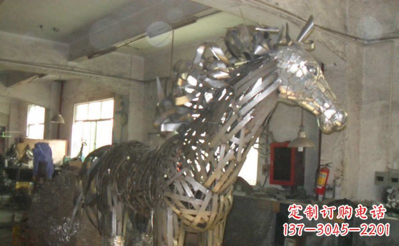 河源不锈钢抽象马动物雕塑