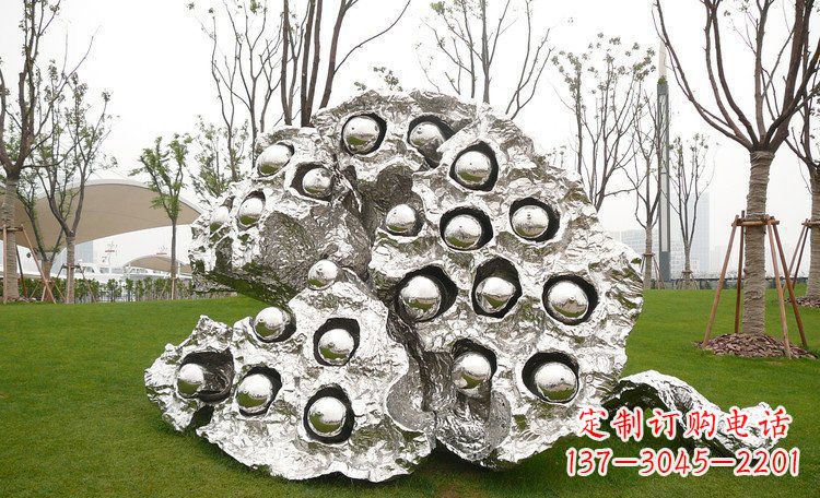 河源不锈钢莲蓬雕塑浓缩东方文化的美感
