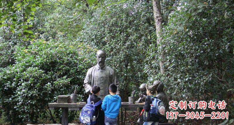 河源小孩领雕塑——让孩子永记知识