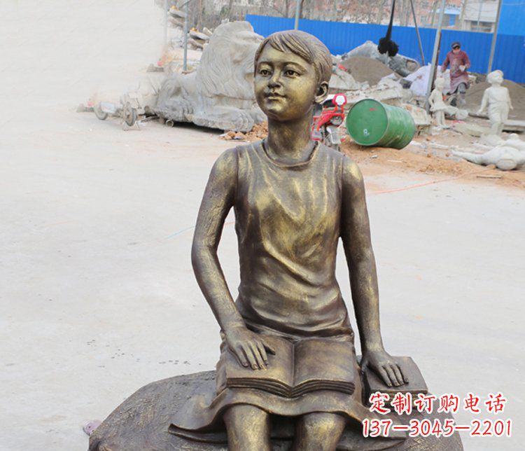 河源铜雕景观摆件——“女孩看书”