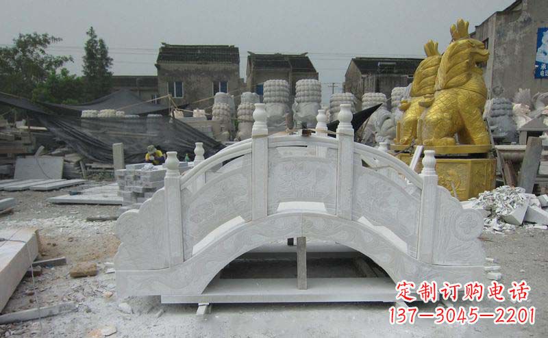 河源精美的大理石拱桥雕塑