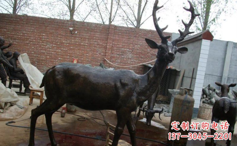 河源精美梅花鹿铜雕,施展艺术之美