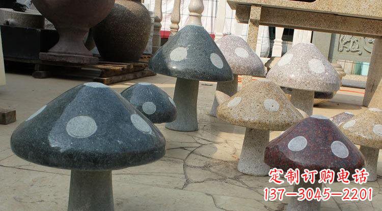 河源别具特色的蘑菇石雕